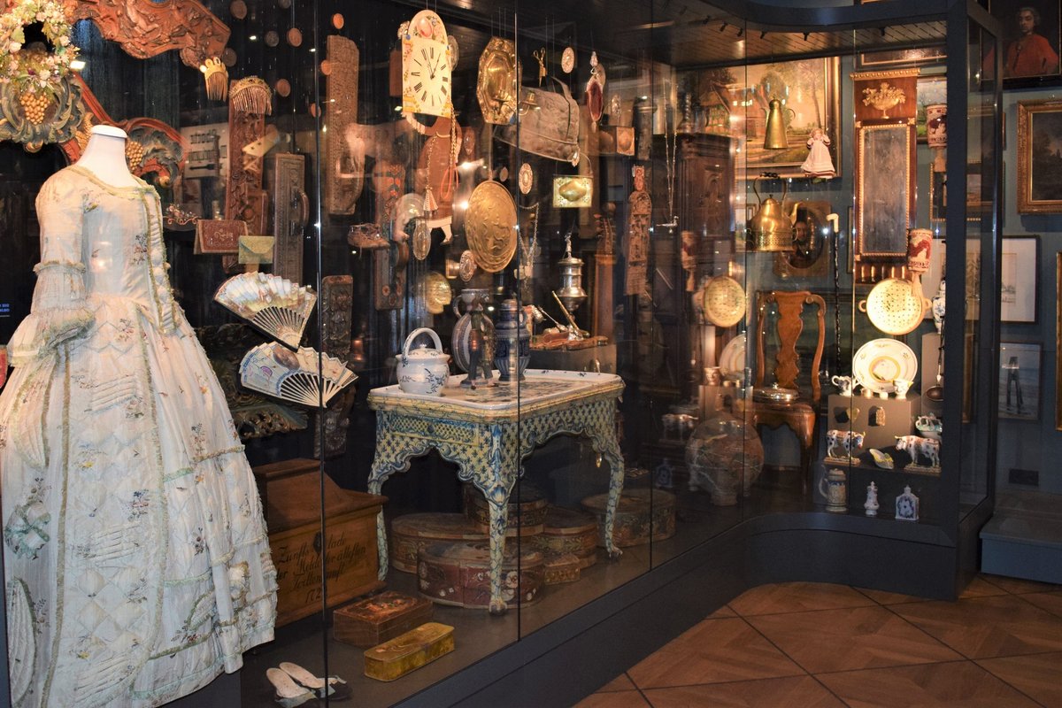 Die „Dithmarscher Wunderkammer“ bietet einen Blick in die vielschichtige Museumssammlung.