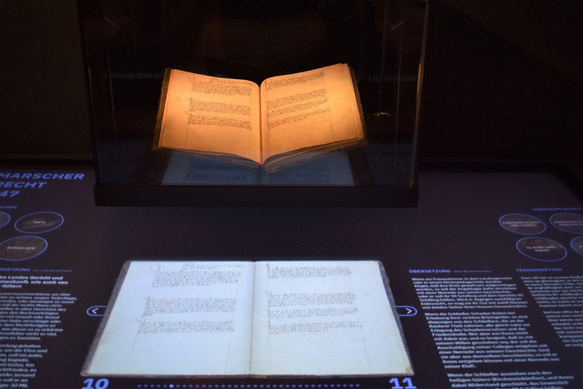 Das Dithmarscher Landrecht von 1447 zum digitalen Blättern.