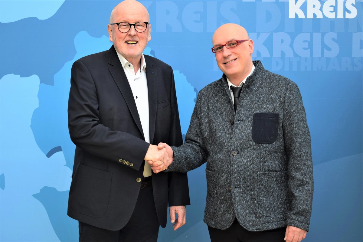 Hartmut Behlau (r.) tritt die Nachfolge von Harald Stender an.