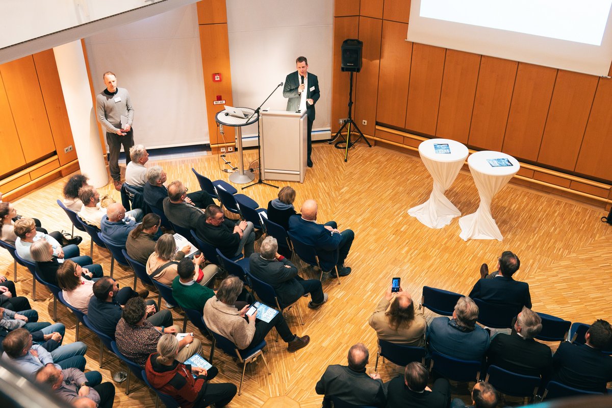 „Leinen los! – Vorstellung und Diskussion des Zukunftsbilds Brunsbüttel 2040“: Joschka Knuth, Staatssekretär MEKUN und Brunsbüttel-Koordinator der Landesregierung Foto: Jakob Schoemakers/MEKUN